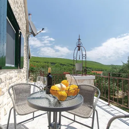 Awesome In With Kitchen Smokvica (Korcula)